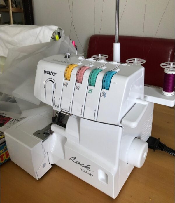 Overlock sewing Machine
