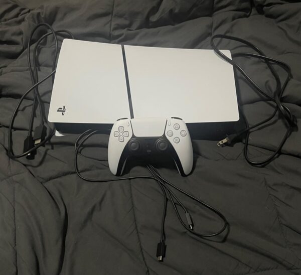 P S / 5 (With Controller)